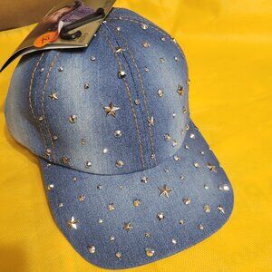 A761-NWT A759-NWT RED by KISS Reversible Luxury Chains Satin Lined Bucket Hat